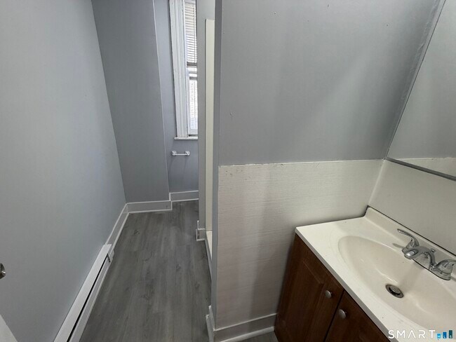 Foto del edificio - 73 Waterville St