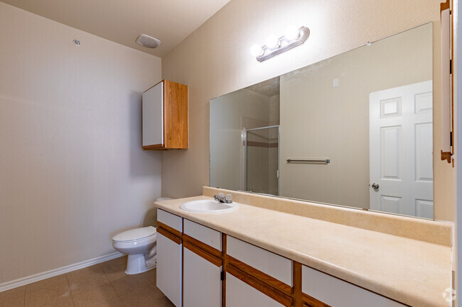 2BR, 2BA - 988 SF - Elan Gardens Apartments