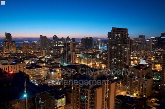 Foto del edificio - 321 Tenth Ave