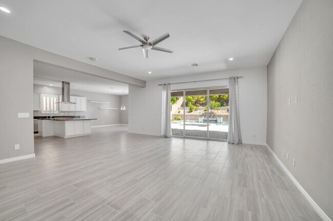Building Photo - **SOLAR PANELS** POOL & SPA** 4 BEDROOMS. ...