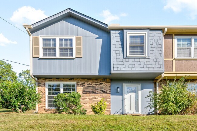 Foto del edificio - 5600 Country Dr