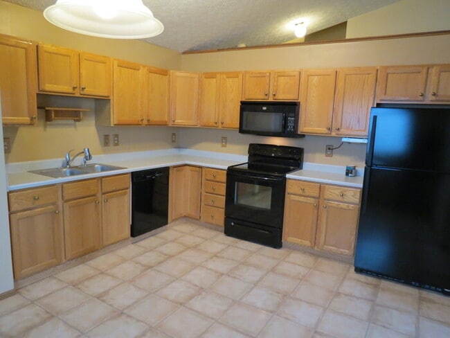 Building Photo - 1106 Rendezvous Ln