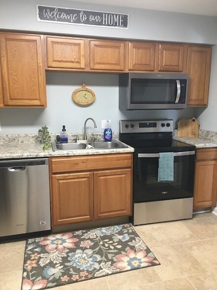 Foto del edificio - 555 N Dupont Ave