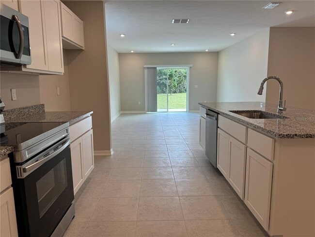 Foto del edificio - 59 Foster Ln