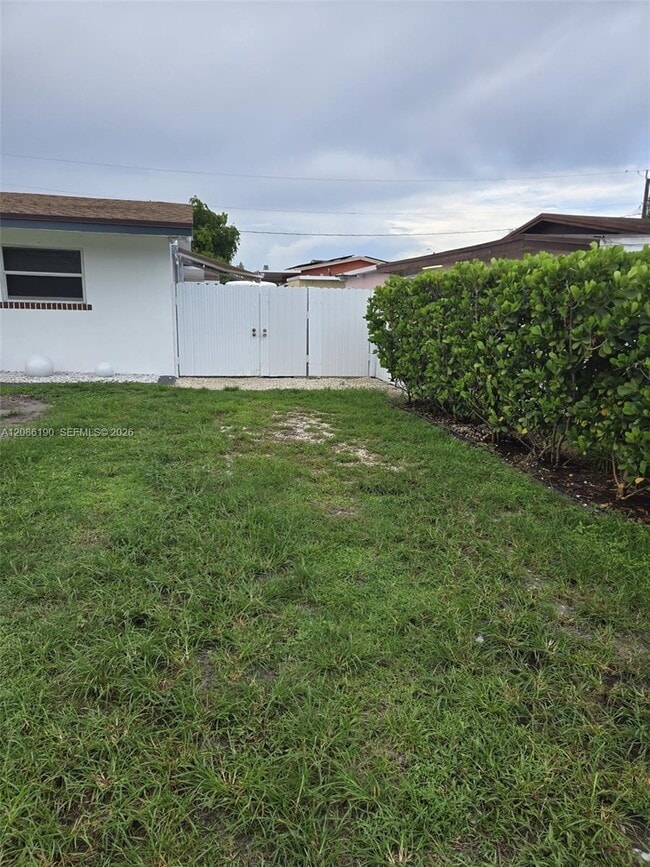 Building Photo - 3835 NW 185th St