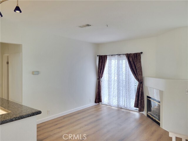 Building Photo - 73 Breakers Ln