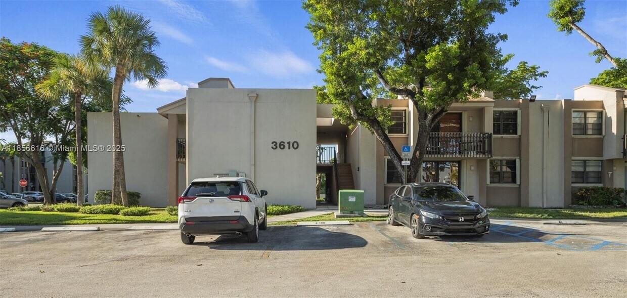 Foto principal - 3610 SW 114th Ave