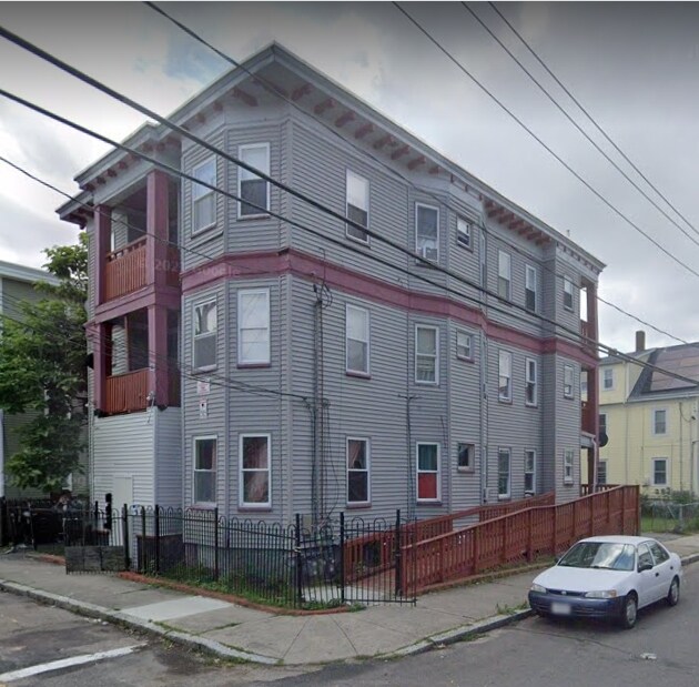 3 Goddard Road, Brockton, Massachusetts - 3 Goddard Rd