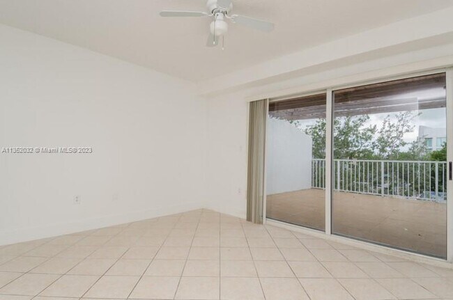 Building Photo - 2734 Bird Ave