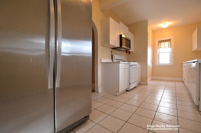 Building Photo - 3 Washburn Ter