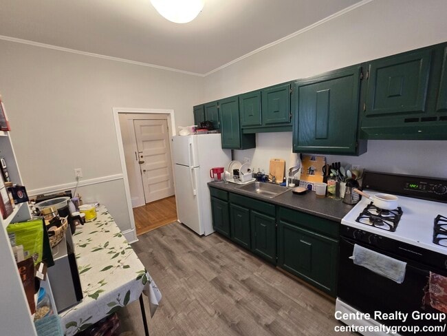 Building Photo - 9 Braemore Rd