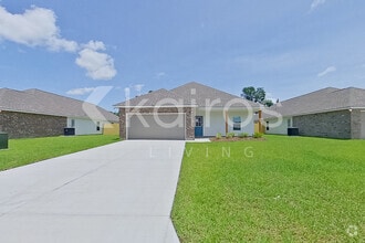 Building Photo - 13745 Pinyon Dr
