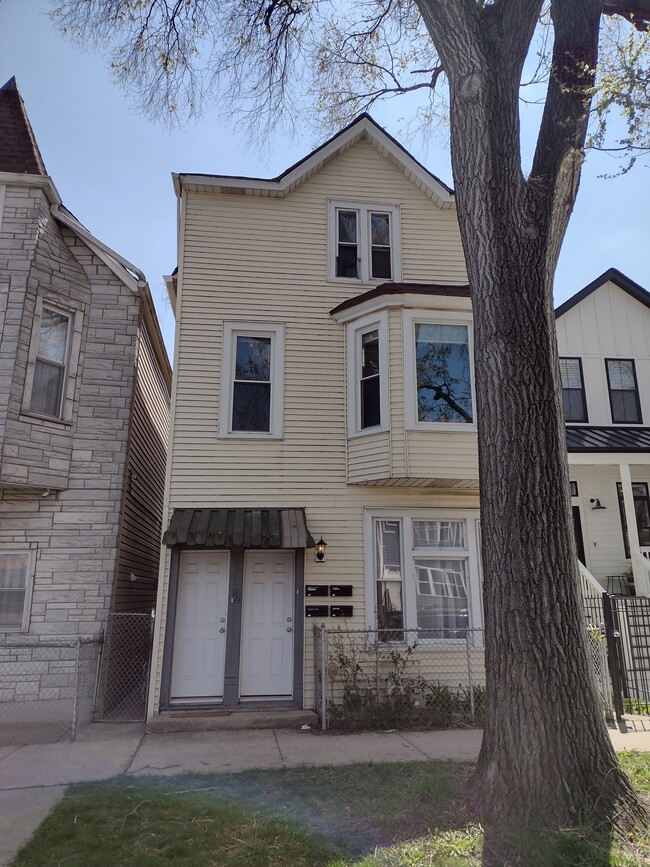 Foto del edificio - 3035 N Gresham Ave