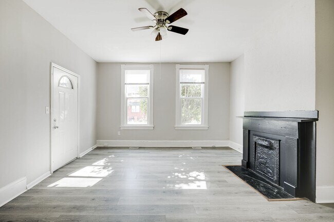 Building Photo - 2902 Barton Ave