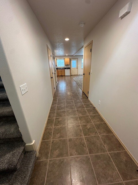 Entrada - 1332 Cleveland St SE