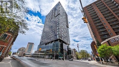 Building Photo - 20-1620 Daly Ave