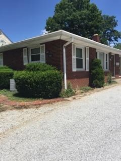 Front - 1861 Highview Ave