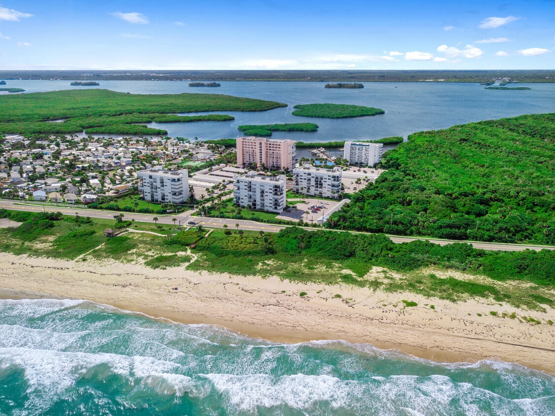 Primary Photo - 5151 N Hwy A1A