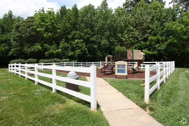 Building Photo - NorthPointe Apartments