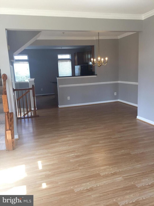 Building Photo - 3553 Ellery Cir