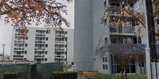 Foto del edificio - 530 Coffee Rd
