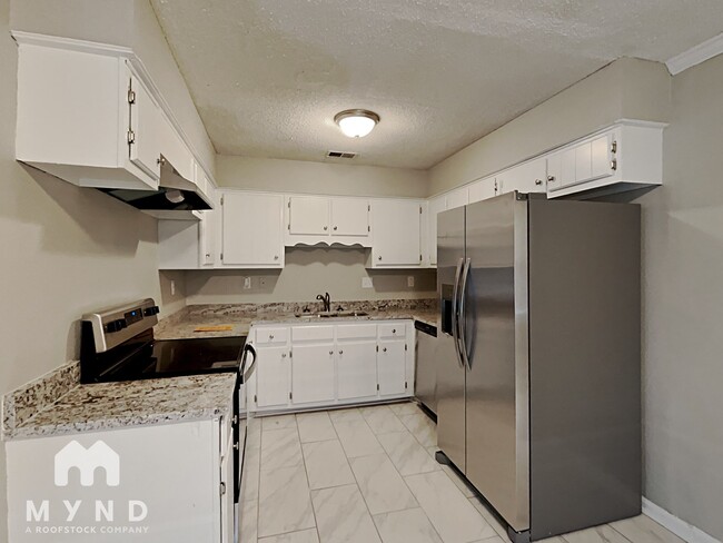 Building Photo - 4433 Sunnyslope Dr