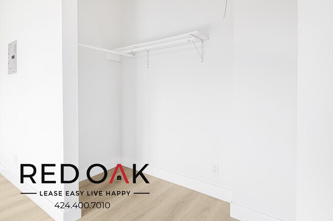 Foto del edificio - 3800 S Grand Ave