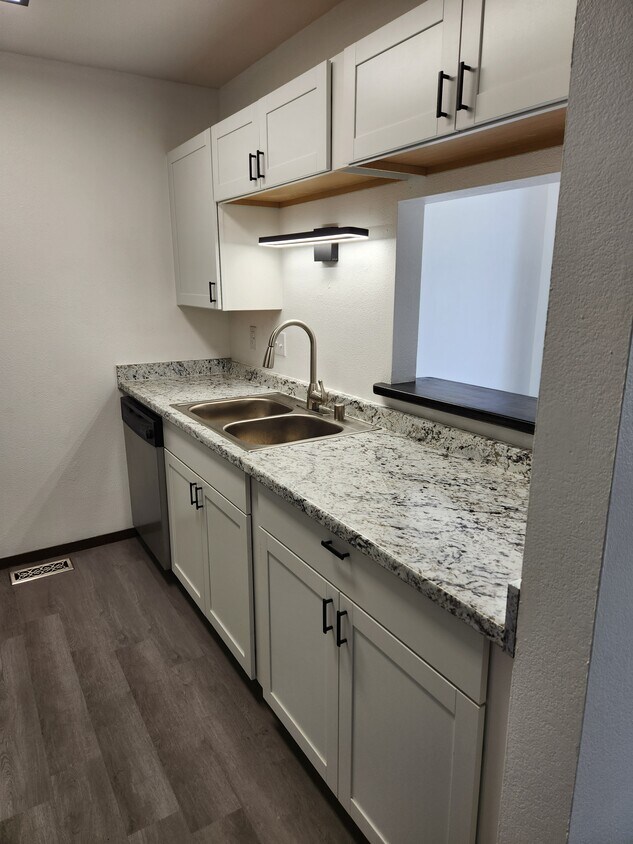 Foto principal - 1832 Bellevue Loop