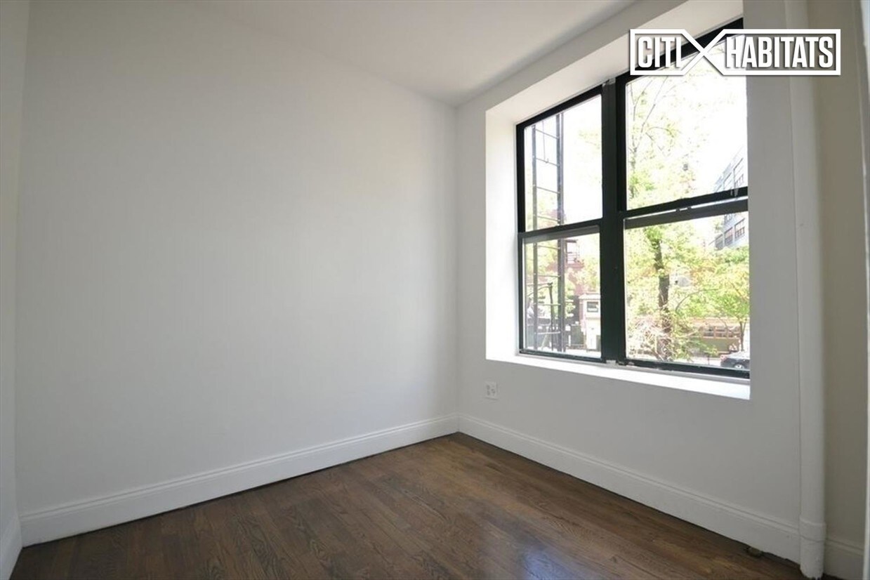 Foto del edificio - 396 Broome St