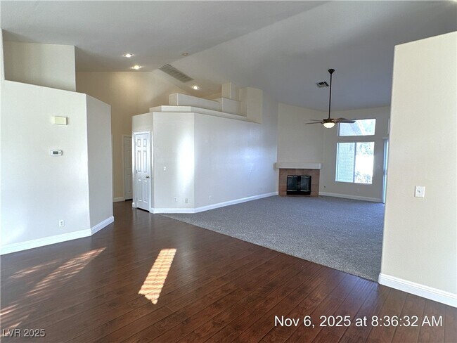 Foto del edificio - 6052 Annmillie Ave