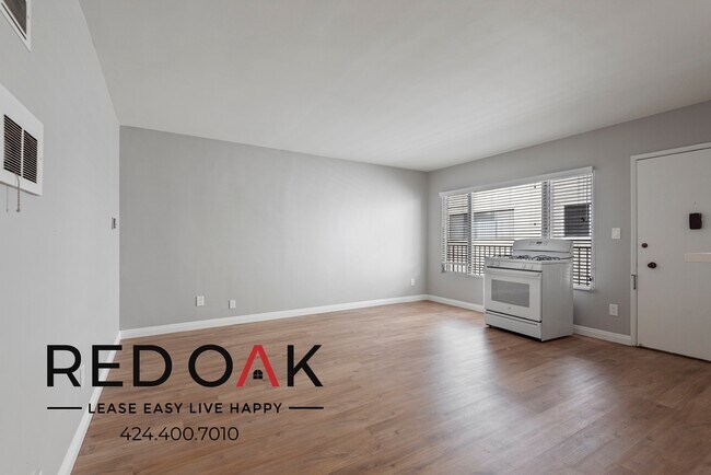 Foto del edificio - 320 S Sherbourne Dr