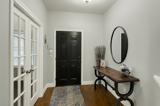 Building Photo - 2691 Costa Mesa Dr