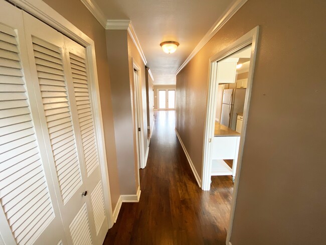 Foto del edificio - 6375 Ivanhoe Ln