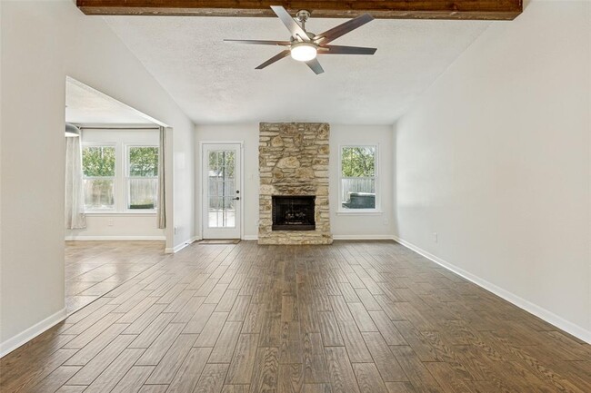 Building Photo - 8803 Texas Sun Dr