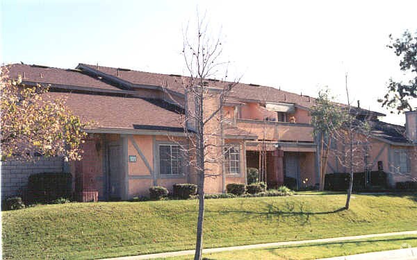 Foto del edificio - 2320 Benidorm Cir