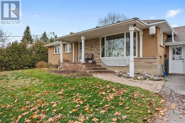 Photo du bâtiment - 925 Ward St