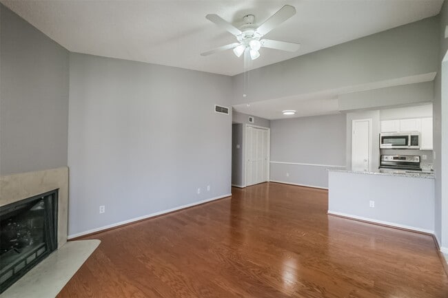 Building Photo - 3100 Jeanetta St