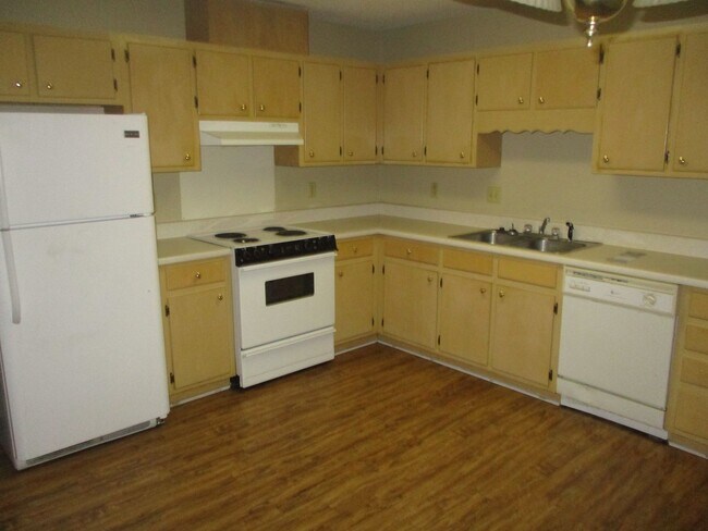 Building Photo - Old Dominion, 2307-A