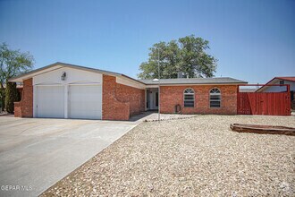 Building Photo - 5125 Round Rock Dr