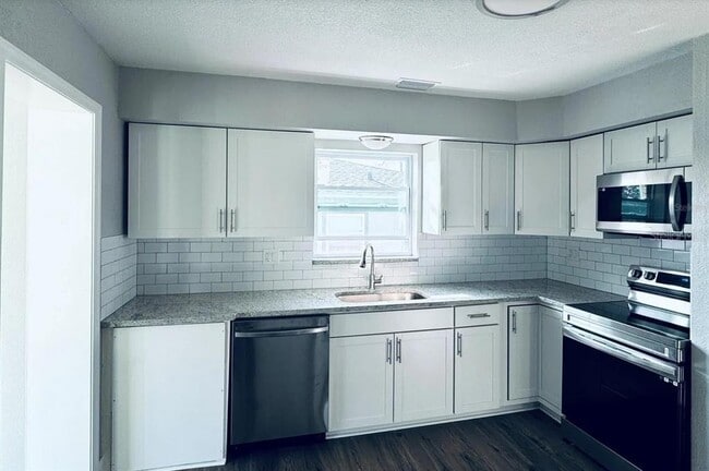 Foto del edificio - 1409 Franklin St