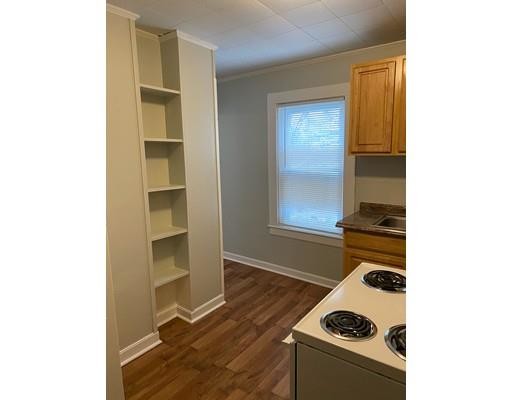 Foto del edificio - 21 Goddard Rd