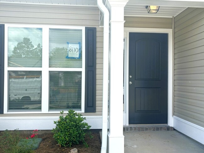 Foto del edificio - 8110 Bannock Cir