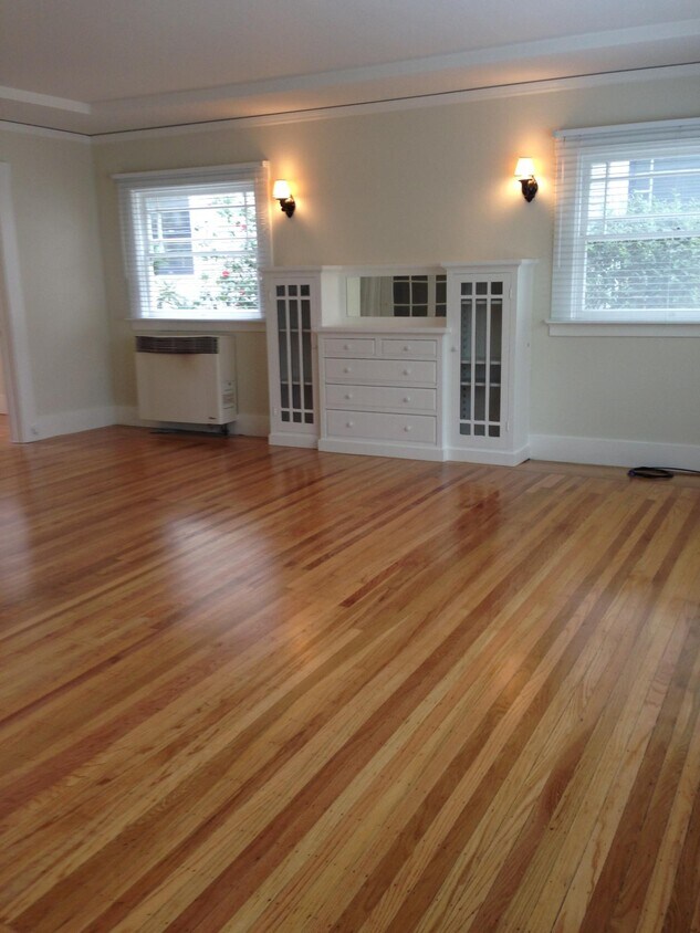 Foto principal - 235 Ramona St