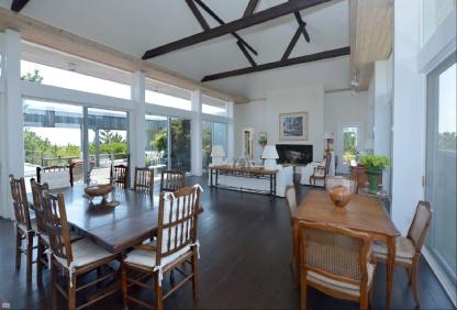Foto del edificio - 1384 Meadow Ln