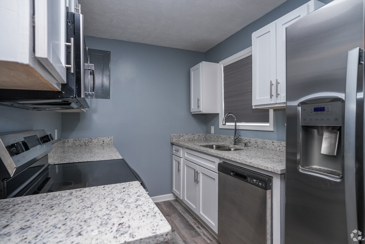 Primary Photo - Russell Ridge Estates