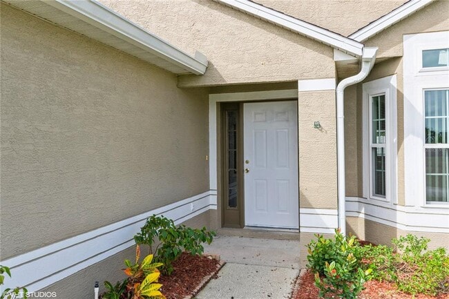 Building Photo - 317 Majesty Dr