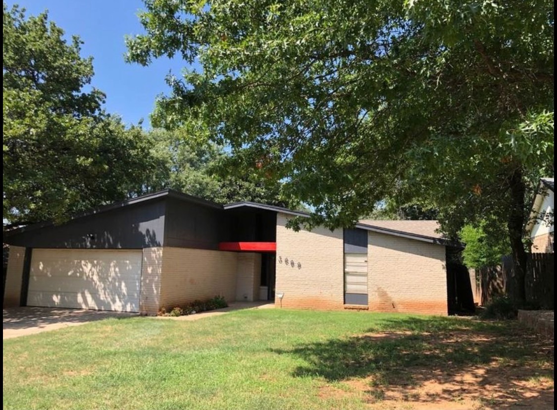 3/2 Single Family Home in Edmond - 3609 NE 142nd Ct