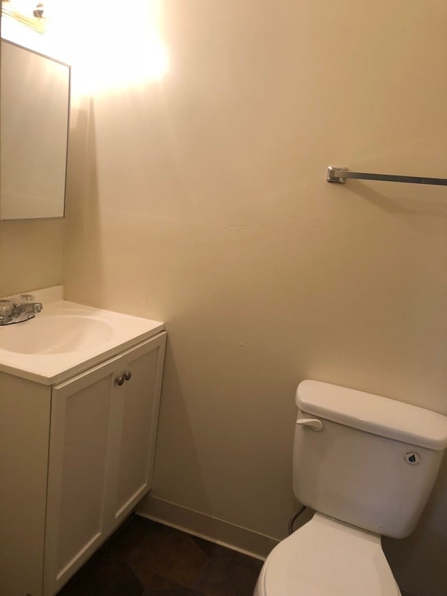 Building Photo - 3411 Bexvie Ave