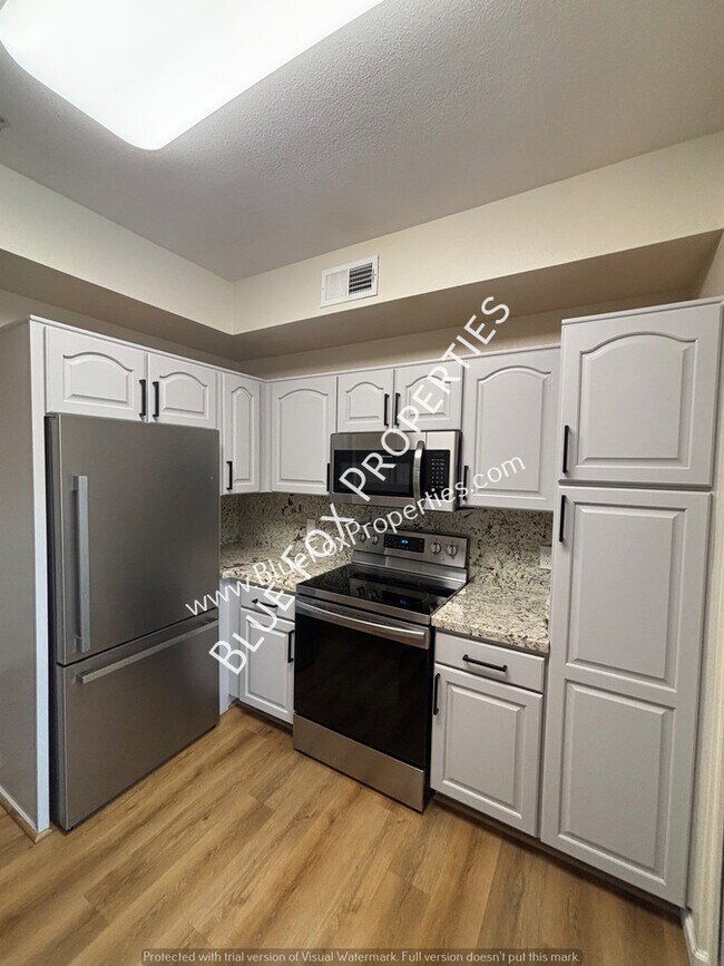Foto del edificio - 1500 E Pusch Wilderness Dr
