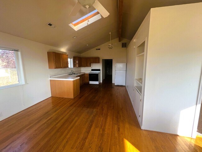 Foto del edificio - ~Cozy Two Bedroom One Bath House~